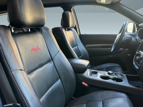 Used 2017 Dodge Durango R/T w/ Technology Group RWD image 31
