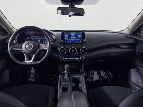 Certified 2020 Nissan Sentra SV FWD image 12