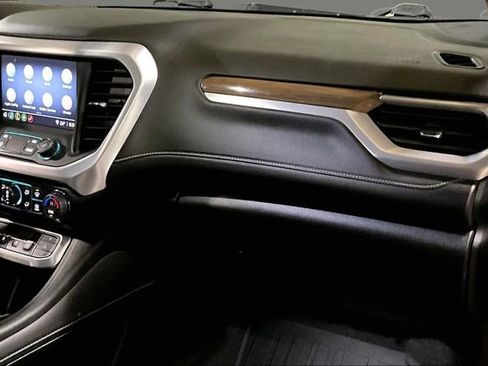 Used 2021 GMC Acadia SLE w/ Driver Convenience Package image 32