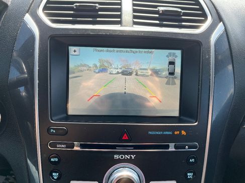 Used 2018 Ford Explorer Sport AWD/4WD image 14
