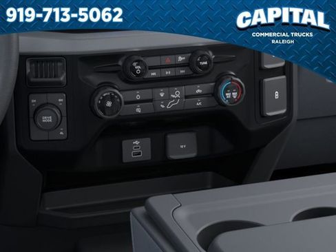 New 2026 Ford F550 4x4 Crew Cab image 15