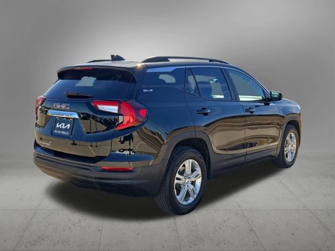 Used 2022 GMC Terrain SLE w/ Driver Convenience Package image 6