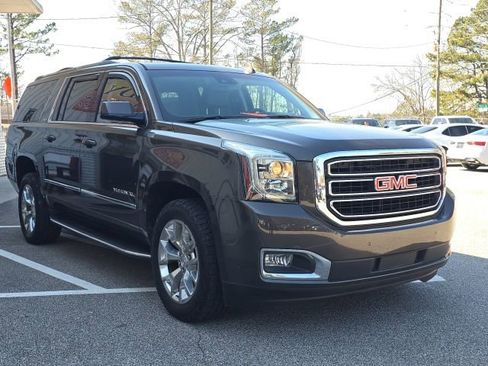 Used 2020 GMC Yukon XL SLT w/ Open Road Package image 7