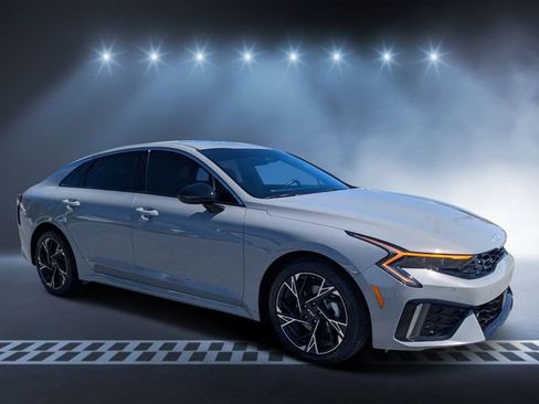 Used 2026 Kia K5 GT-Line image 33