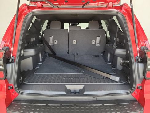 Used 2025 Toyota 4Runner SR5 RWD image 10
