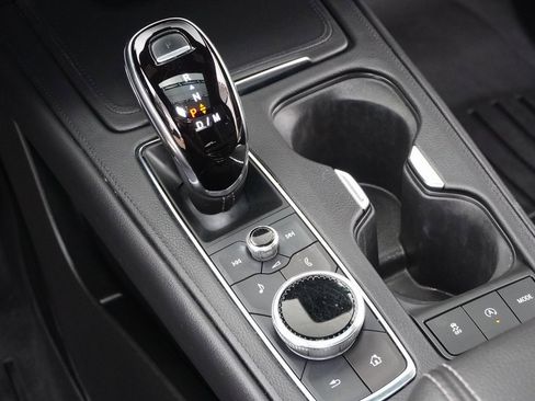 Used 2023 Cadillac XT4 Luxury w/ Cold Weather Package image 17