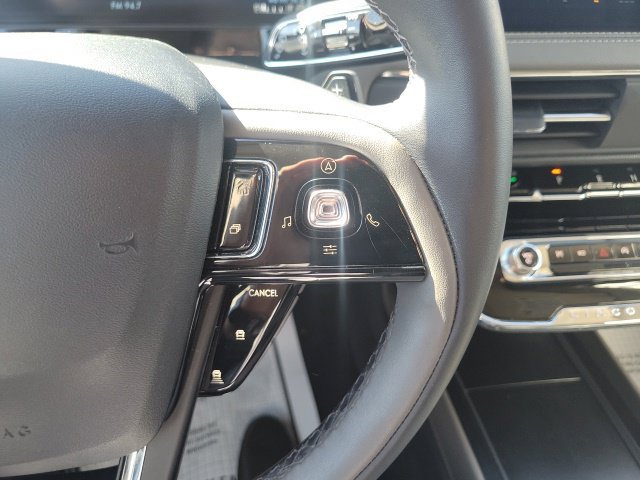 Certified 2024 Lincoln Corsair AWD image 31