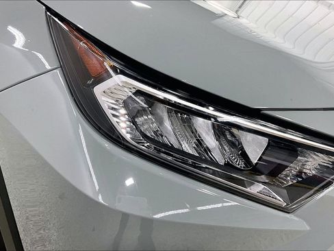 Used 2021 Toyota RAV4 XLE w/ Convenience Package AWD/4WD image 30