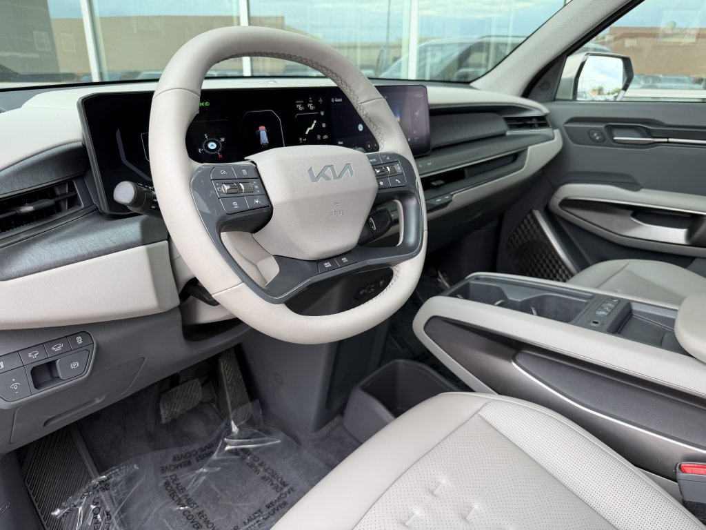 Used 2024 Kia EV9 Wind AWD/4WD image 34