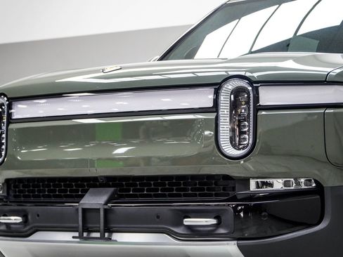 Used 2022 Rivian R1T Launch Edition AWD/4WD image 2
