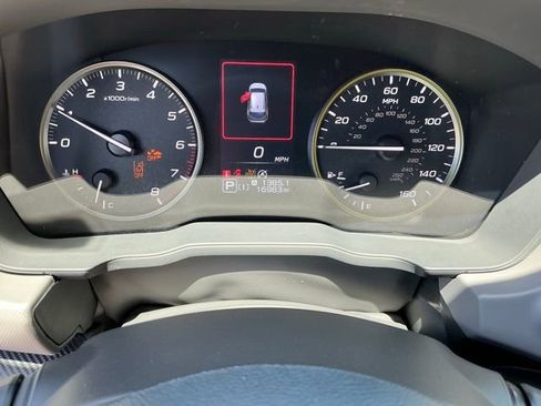 Used 2025 Subaru Crosstrek 2.5i Sport AWD/4WD image 29