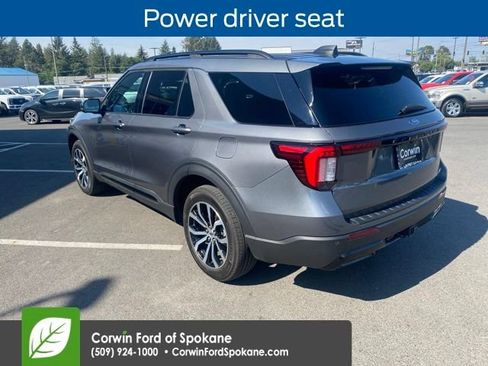 Used 2025 Ford Explorer ST-Line AWD/4WD image 7