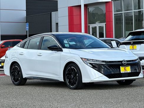 New 2026 Nissan Sentra SR w/ SR Premium Package image 2