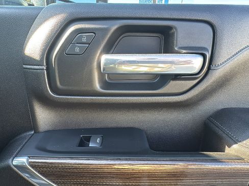 Used 2023 Chevrolet Silverado 2500 LT w/ Convenience Package image 29