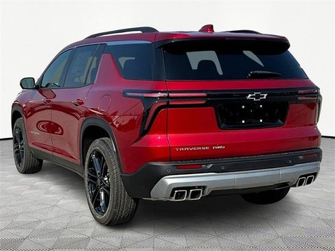 New 2025 Chevrolet Traverse LT w/ Driver Confidence Package image 4