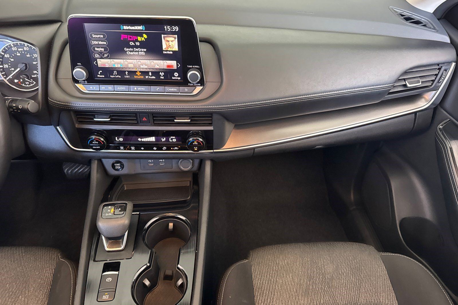 Used 2025 Nissan Rogue SV AWD/4WD image 19