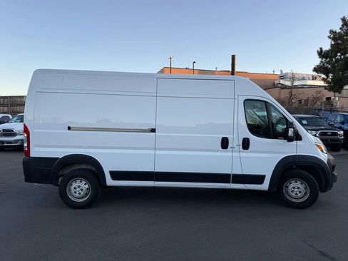 Used 2023 RAM ProMaster 2500 image 8