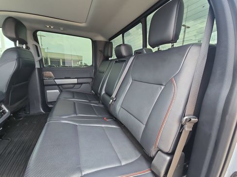 Used 2024 Ford F250 Lariat w/ Lariat Ultimate Package AWD/4WD image 26