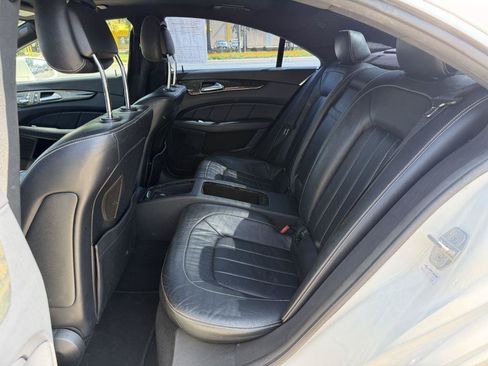 Used 2015 Mercedes-Benz CLS 400 image 9