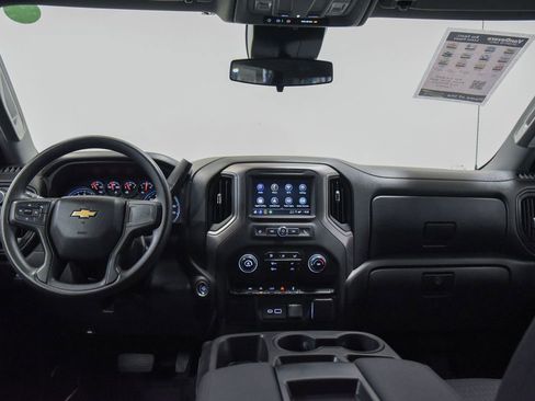 Used 2023 Chevrolet Silverado 1500 Custom AWD/4WD image 15