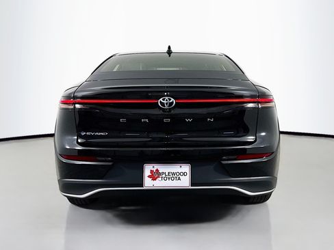 Certified 2026 Toyota Crown AWD/4WD image 6