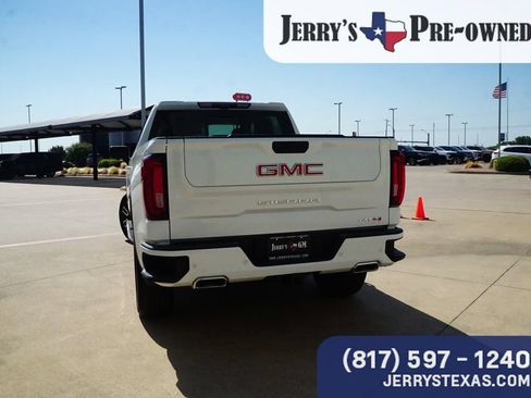 Used 2024 GMC Sierra 1500 AT4 w/ Technology Package AWD/4WD image 4