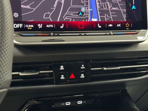 New 2026 Volkswagen Golf SE FWD image 20