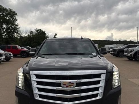 Used 2016 Cadillac Escalade ESV Premium AWD/4WD image 8
