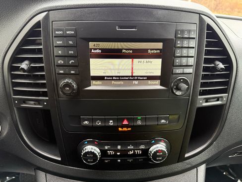 Used 2016 Mercedes-Benz Metris Passenger image 26