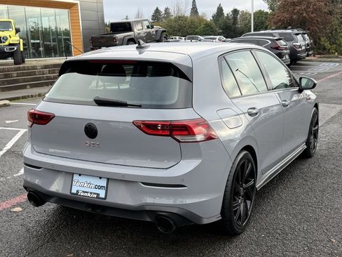 Used 2022 Volkswagen GTI SE image 8