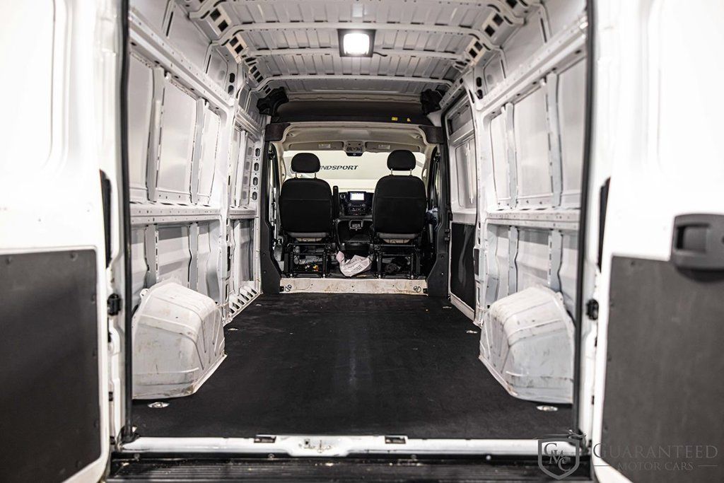 Used 2025 RAM ProMaster 2500 w/ Convenience Group FWD image 12