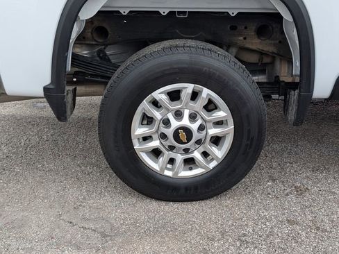 Certified 2025 Chevrolet Silverado 2500 LT w/ Convenience Package AWD/4WD image 3