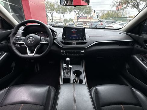 Used 2022 Nissan Altima 2.5 SR image 9