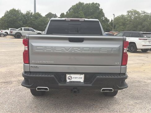 Used 2024 Chevrolet Silverado 1500 LT Trail Boss w/ Convenience Package II AWD/4WD image 6