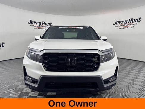 Used 2025 Honda Passport EX-L image 4