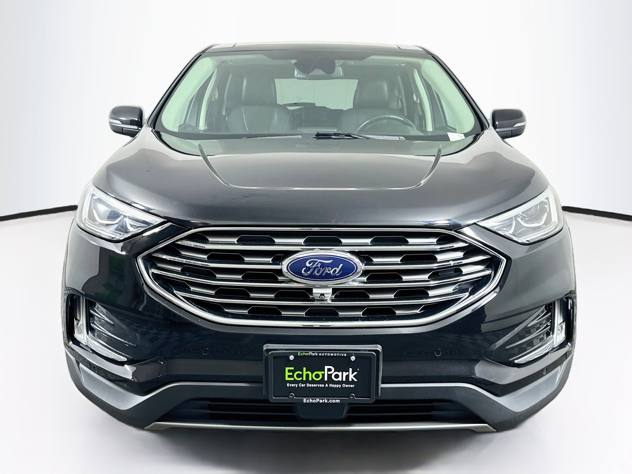 Used 2021 Ford Edge Titanium w/ Equipment Group 301A AWD/4WD image 2