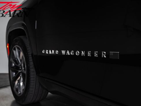 Used 2024 Jeep Grand Wagoneer Series II w/ Quick Order Packagew 28T AWD/4WD image 12