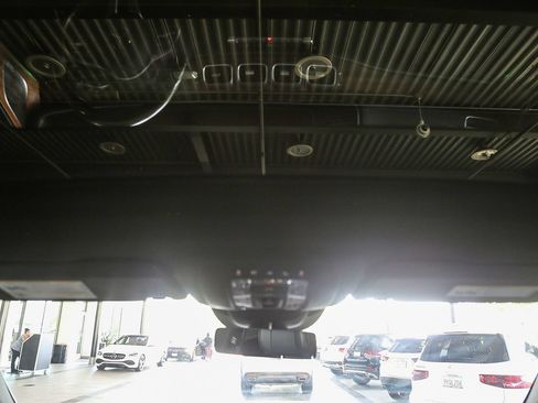 Used 2021 Mercedes-Benz GLS 580 4MATIC image 14