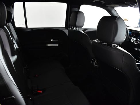 Certified 2025 Mercedes-Benz GLB 250 4MATIC image 35