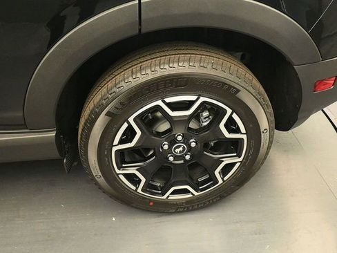 New 2025 Ford Bronco Sport Outer Banks image 9