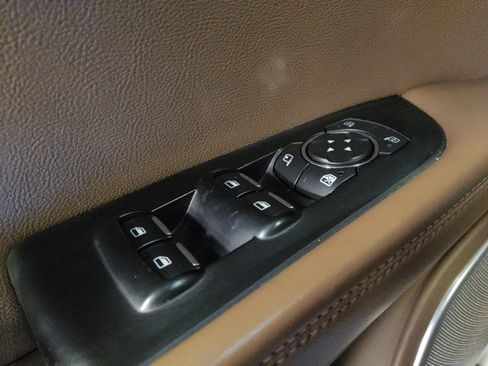 Used 2016 Lincoln MKX Reserve w/ Luxury Package image 27