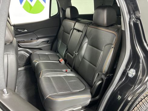 Used 2023 GMC Acadia AT4 w/ Technology Package image 26