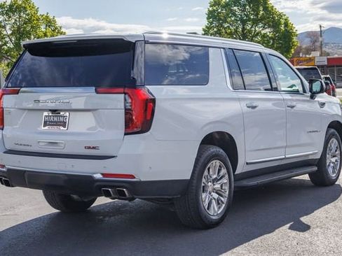 Used 2025 GMC Yukon XL Denali AWD/4WD image 32
