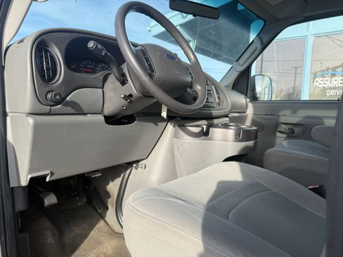 Used 2008 Ford E-350 and Econoline 350 XL image 15
