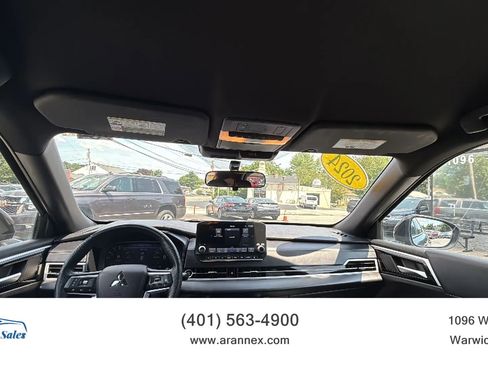 Used 2024 Mitsubishi Outlander FWD image 22