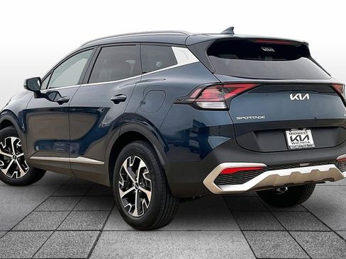Used 2023 Kia Sportage EX image 12