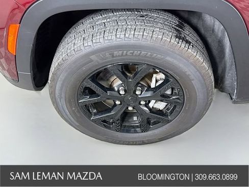 Used 2024 Jeep Grand Cherokee L Altitude image 31