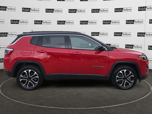 Used 2023 Jeep Compass Limited AWD/4WD image 7