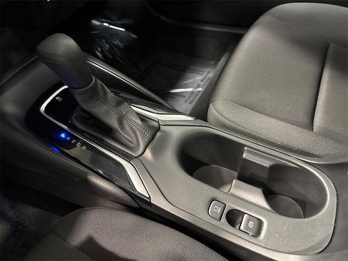 Used 2023 Toyota Corolla LE image 18