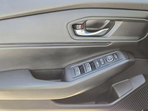 Used 2025 Honda Accord SE image 24